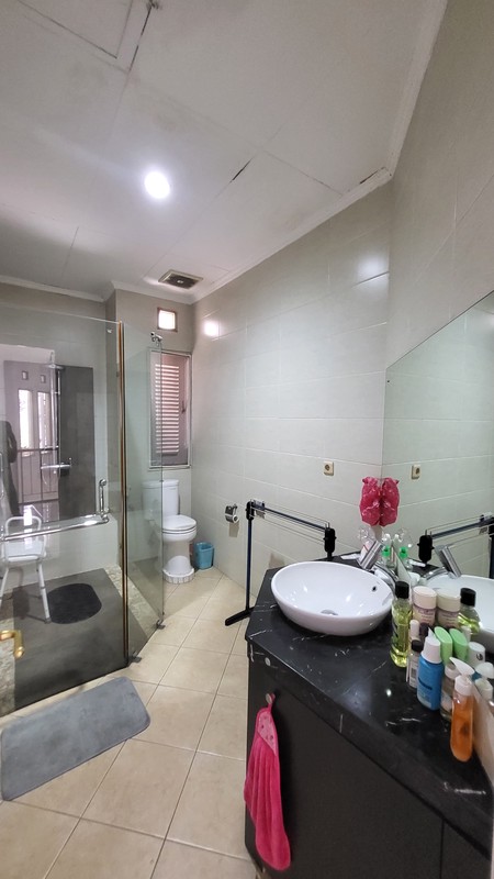 Rumah 2 Lantai Siap Huni di Giri Loka BSD Dekat Tol