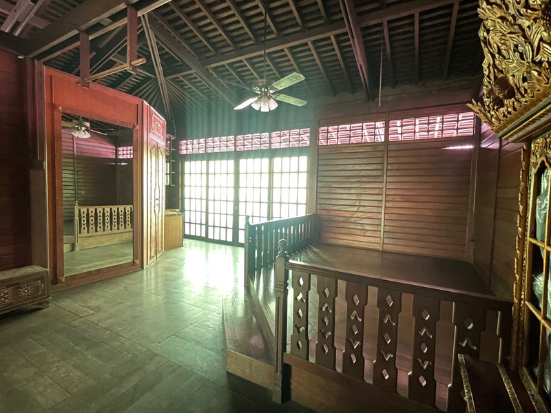 Turun Harga Rumah Unik Artistik Kayu  Merbau , Cozy, Homy - 2 Lantai di Jl. Jambore Cibubur 