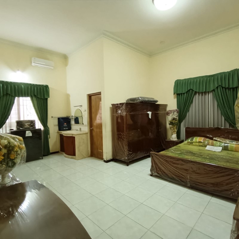 DIJUAL MURAH RUMAH JL MANYAR KARTIKA SURABAYA TIMUR