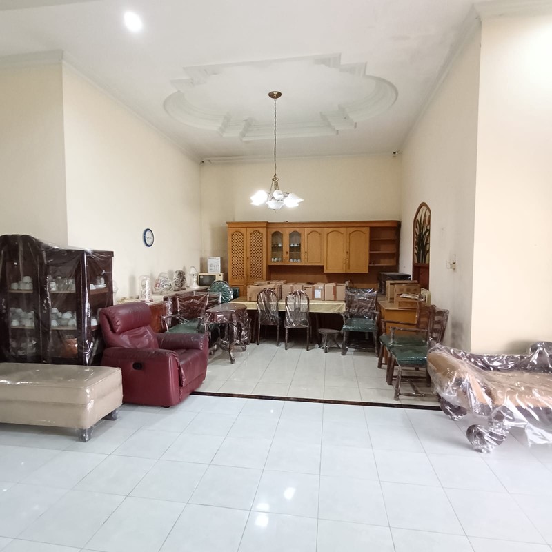 DIJUAL MURAH RUMAH JL MANYAR KARTIKA SURABAYA TIMUR