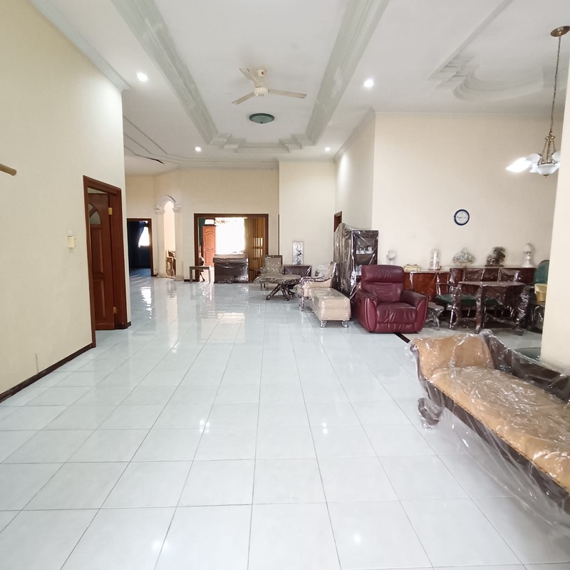 DIJUAL MURAH RUMAH JL MANYAR KARTIKA SURABAYA TIMUR