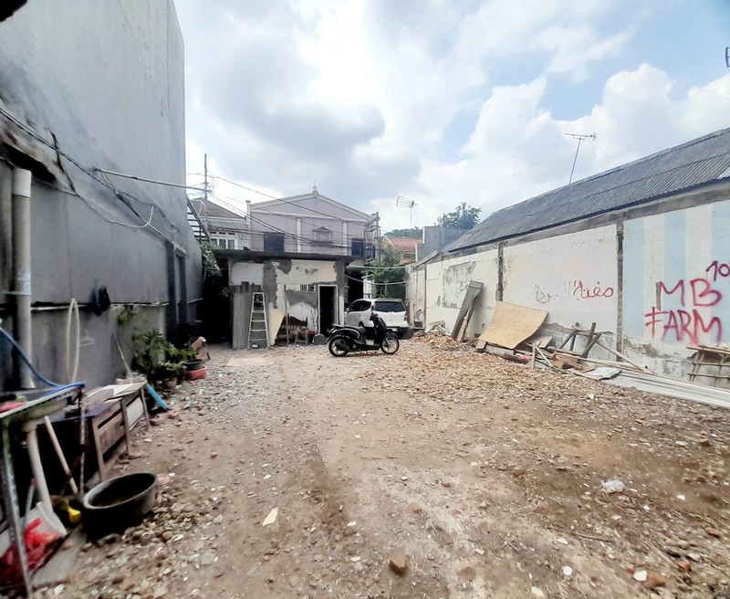 Kavling/ Tanah Luas 370 m2 Dijual di Cipinang Cempedak Jatinegara Jaktim