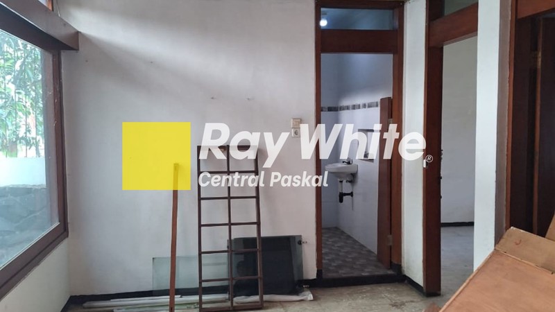 Rumah di Sayap Riau Kota Bandung