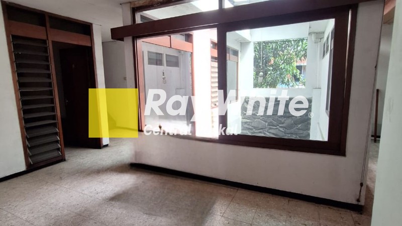 Rumah di Sayap Riau Kota Bandung