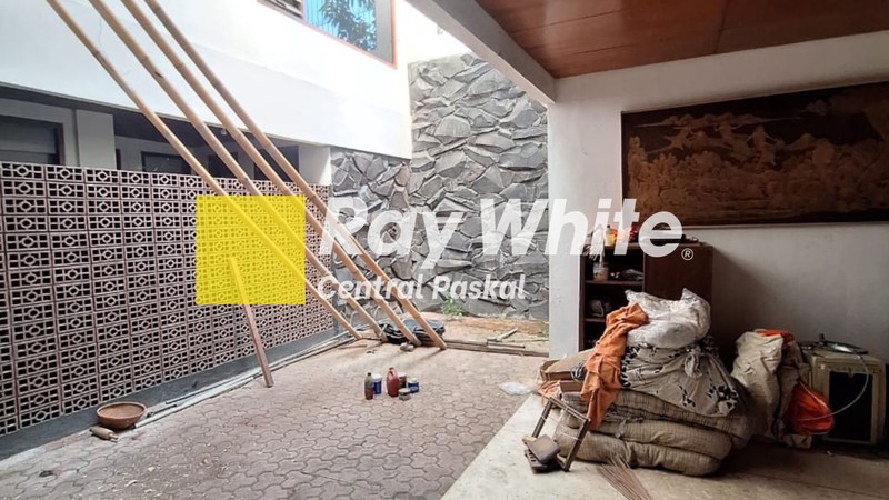 Rumah di Sayap Riau Kota Bandung