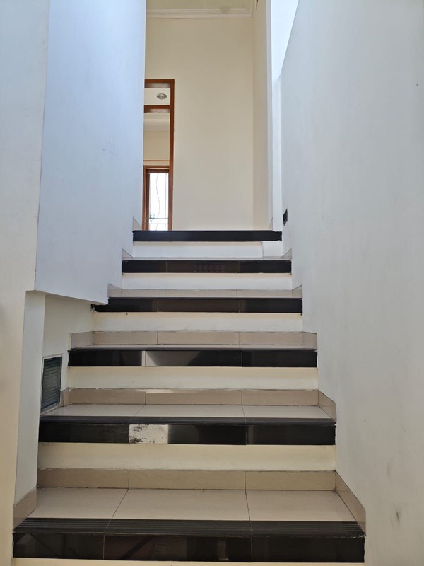 Rumah Kontrakan Bagus SHM di Taman Holis Indah, Bandung