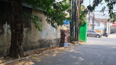 Rumah Tua Hitung tanah, di Jl Raya Kebayoran Lama