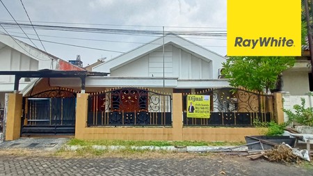 Dijual Rumah Di Jalan Manyar Kertoadi Surabaya