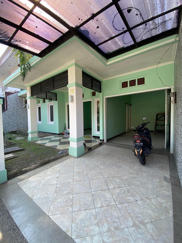 Rumah Surabaya Belakang RSI Jemursari Siap Huni