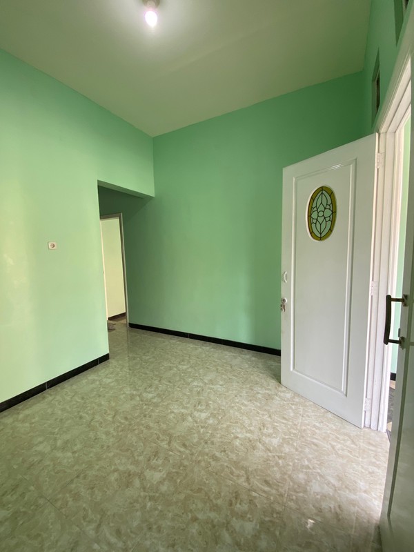 Rumah Surabaya Belakang RSI Jemursari Siap Huni