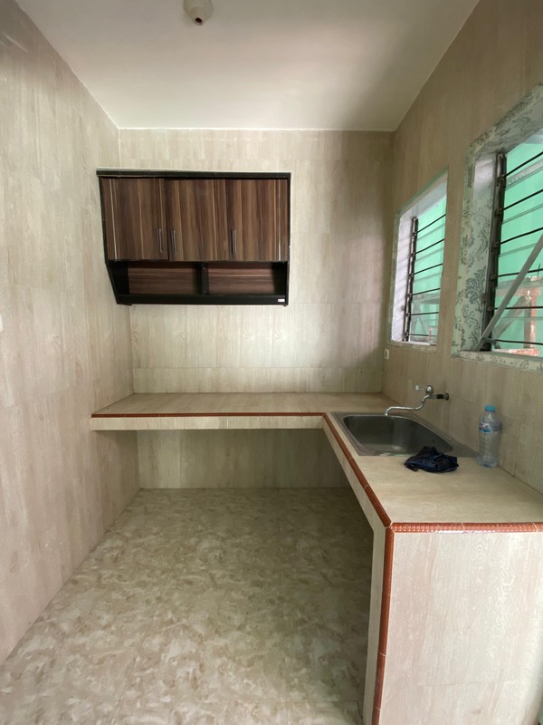 Rumah Surabaya Belakang RSI Jemursari Siap Huni