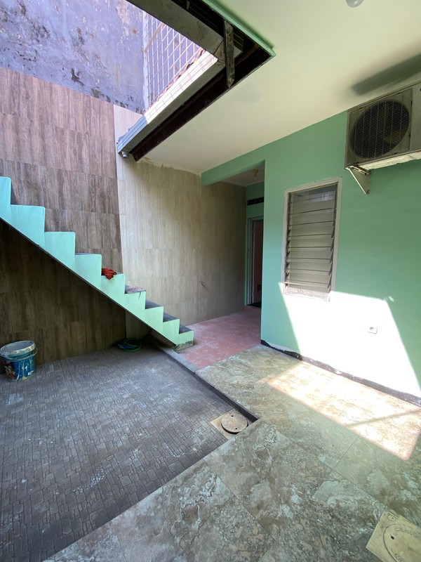 Rumah Surabaya Belakang RSI Jemursari Siap Huni