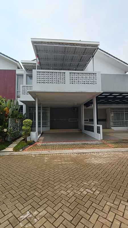 Rumah bagus siap huni di Discovery Bintaro Jaya 