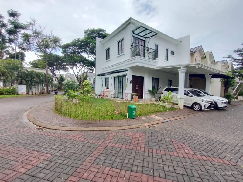 Rumah Hoek di Vanya Park BSD 