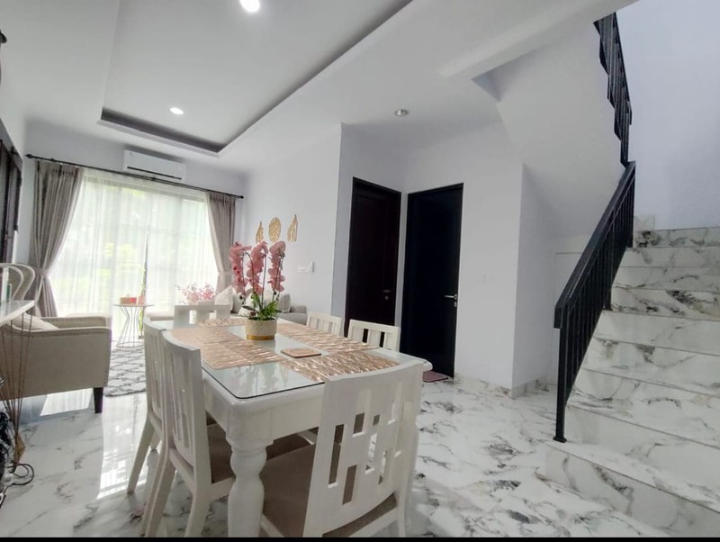 Rumah Hoek di Vanya Park BSD 