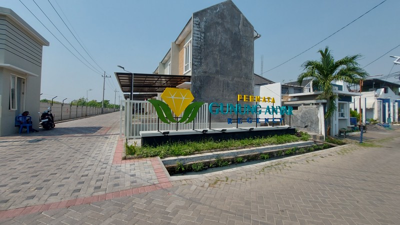 600 Jutaan All-In, Rumah Strategis di Surabaya Timur