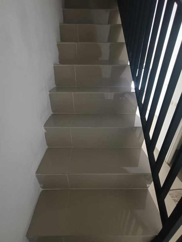 Rumah Bagus dan Rapi 2 lantai di Kalibaru JKT-Pst