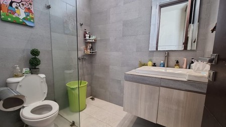 Rumah Sunter danau 3 lantai bagus minimalis jarang ada siap huni luas tanah 84m&#xb2;