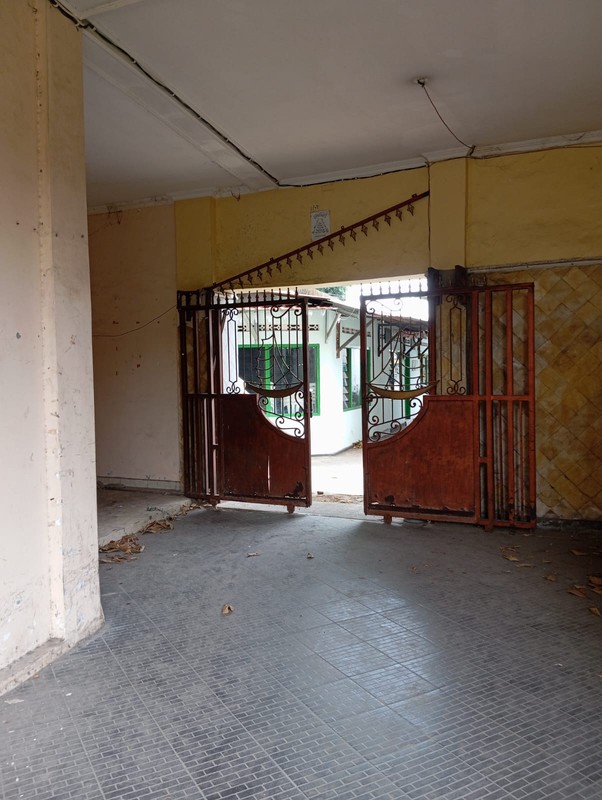 Tanah Bonus Rumah Lama Lokasi Dekat Pasar Ngasem, Kraton