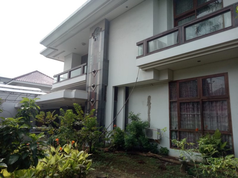 Rh tua Sunter. Dalam komplex