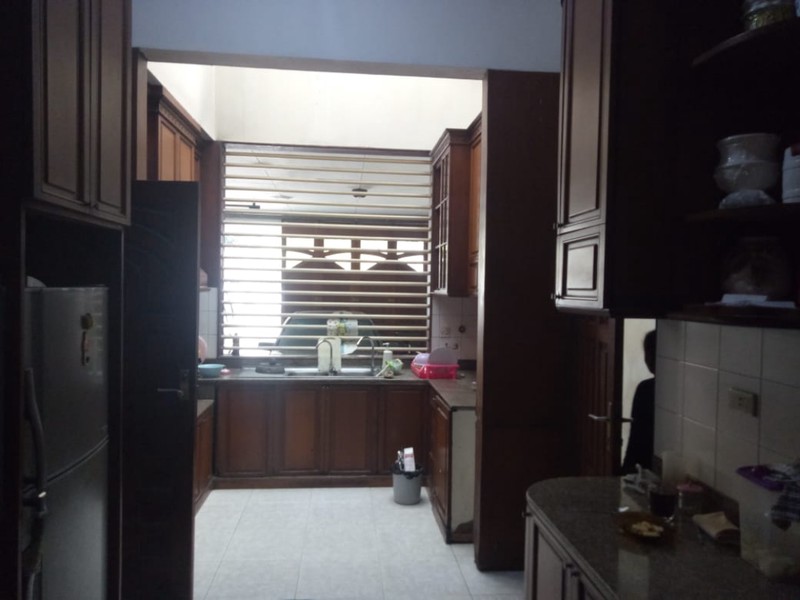 Rh tua Sunter. Dalam komplex