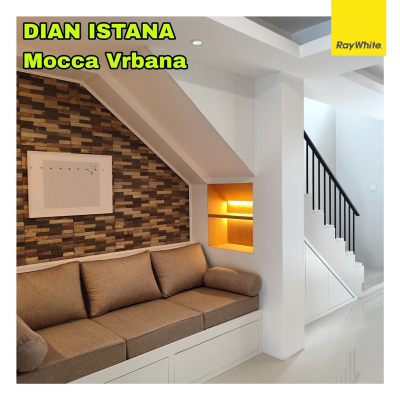 Dijual Rumah di Dian Istana Surabaya Barat