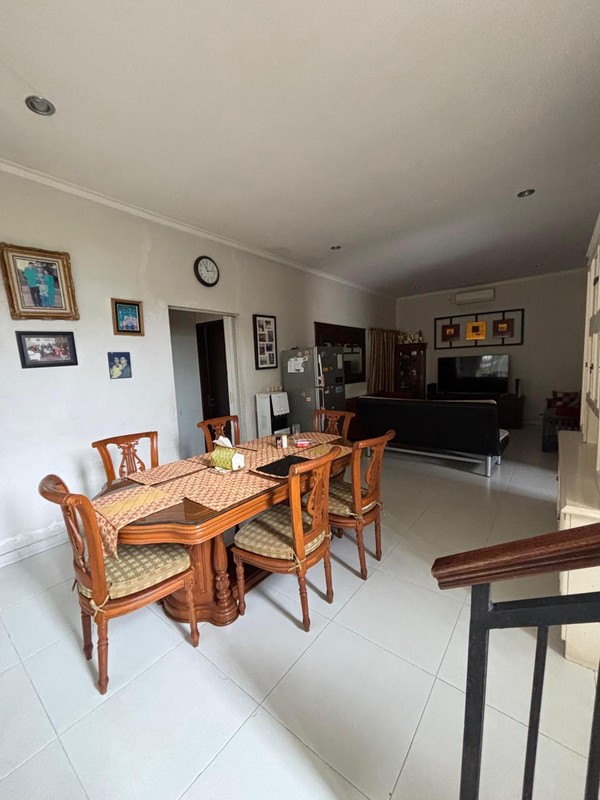 Rumah Rapi Siap Huni  Delatinos BSD City 