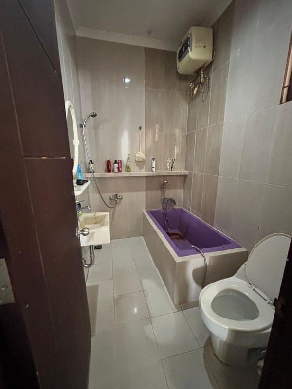 Rumah Rapi Siap Huni  Delatinos BSD City 