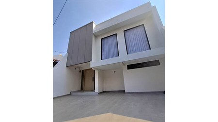 Rumah Kelapa Puyuh, Kelapa Gading