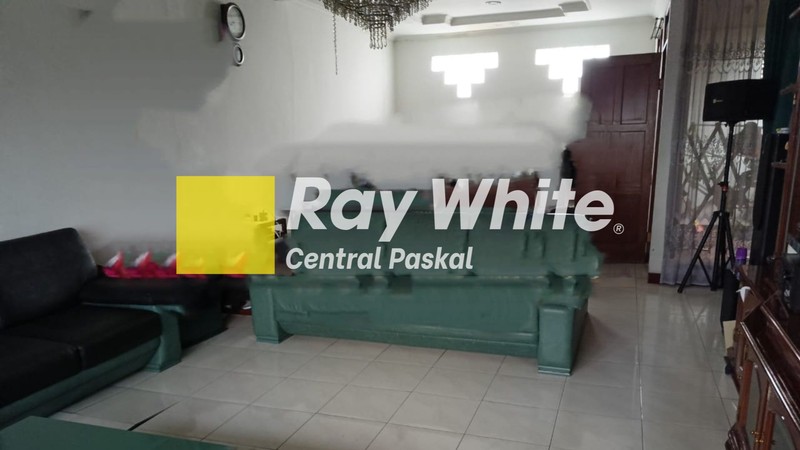 Rumah 2 Lantai di Sakura Indah Pratista Pasir Koja Bandung