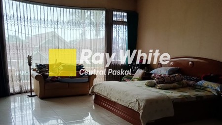 Rumah 2 Lantai di Sakura Indah Pratista Pasir Koja Bandung