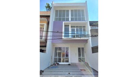 Rumah Kelapa Hibrida, Kelapa Gading