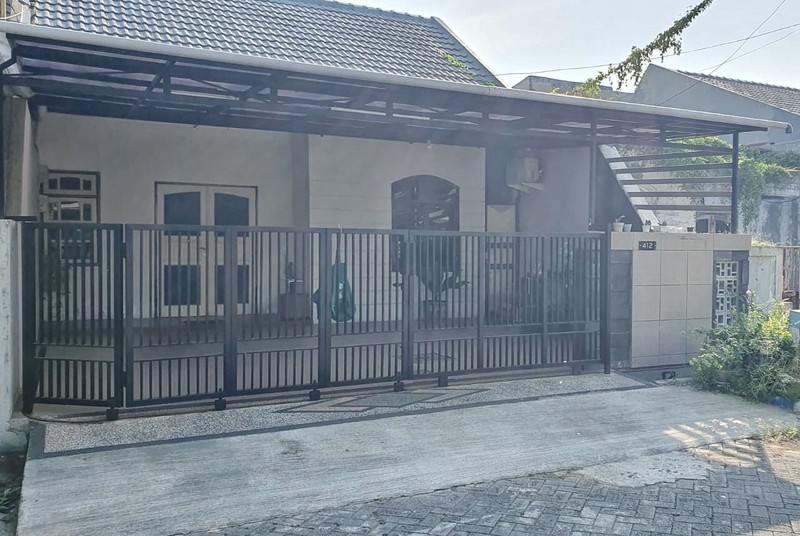 rumah dijual di surabaya timur harga 1 milyar