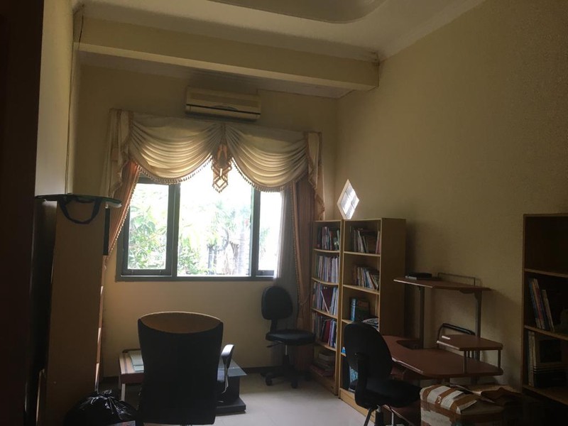 rumah dijual di surabaya timur harga 1 milyar