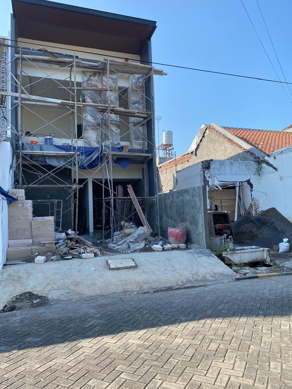 rumah dijual di surabaya timur harga 1 milyar