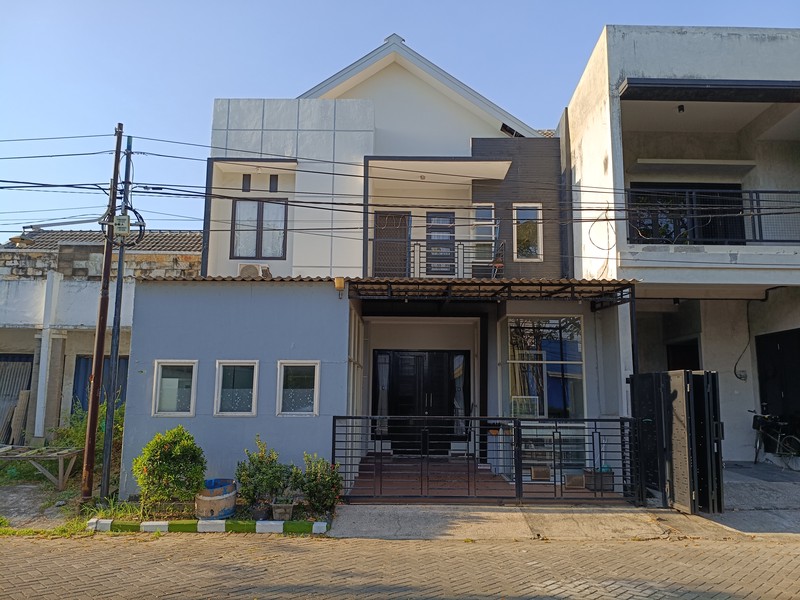 rumah dijual di surabaya timur harga 1 milyar