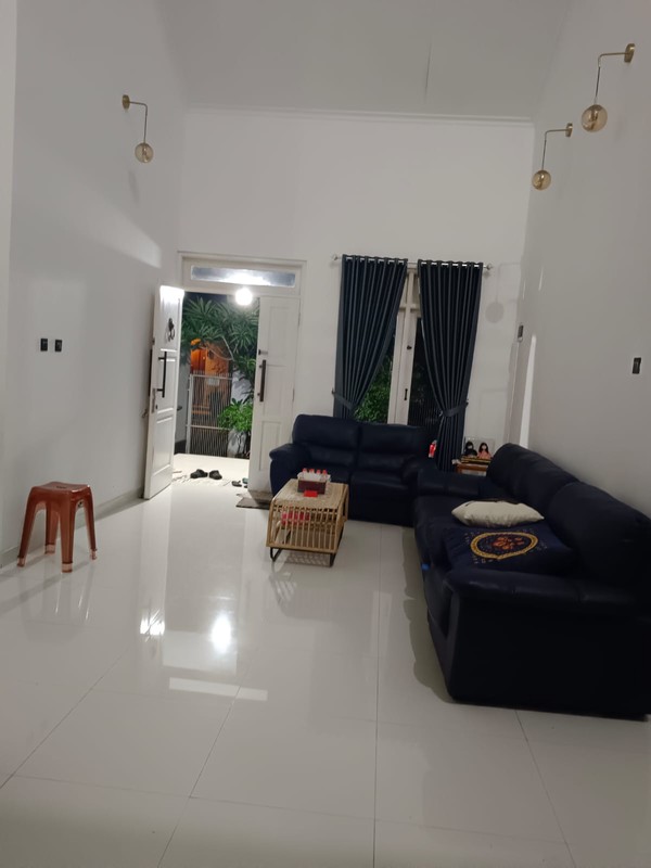 Dijual Rumah Nyaman Asri Akses 2 mobil di Setu Cipayung - Jakarta Timur