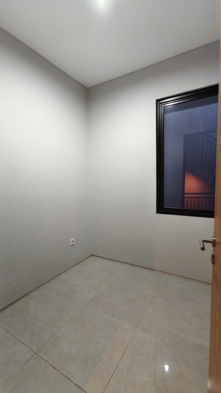 Rumah 4BR Cluster Lake Garden Zliving Grand Wisata Mustika Jaya Bekasi