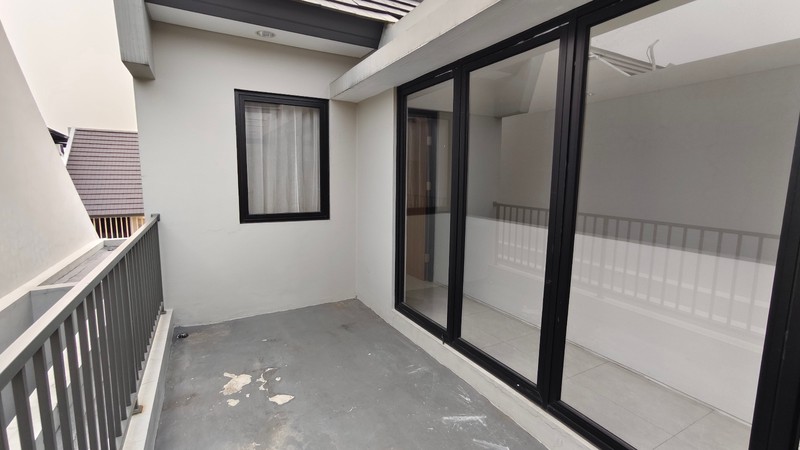 Rumah 4BR Cluster Lake Garden Zliving Grand Wisata Mustika Jaya Bekasi