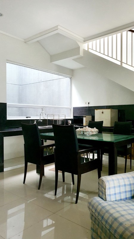 Rumah Hitung Tanah Area Cipete