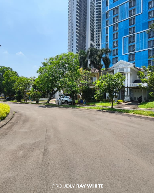 Rumah Hitung Tanah Area Cipete