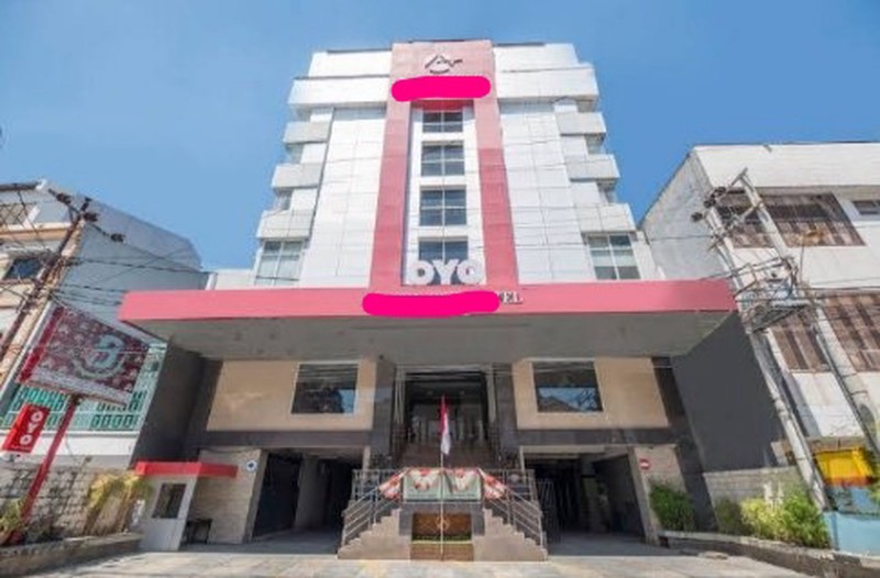 1038. Dijual Cepat Hotel Bintang 2 Jl Lembeh Makassar Sulawesi