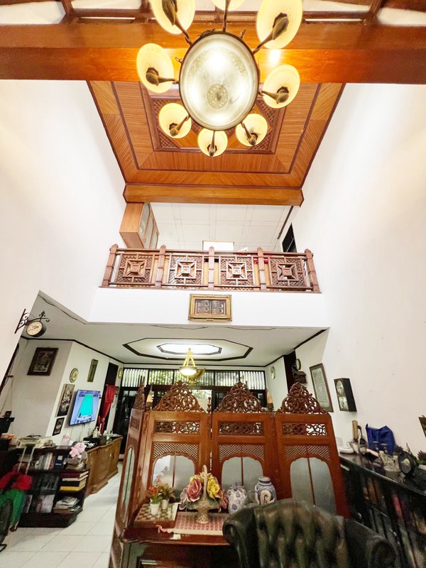 Jual rumah di Dempo Kebayoran Baru, Jakarta Selatan. Sangat strategis!