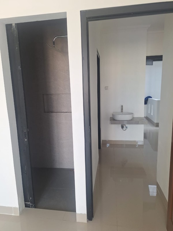 Rumah Bagus di Bintaro Jaya dengan KT 3+1 KM 2+1 Surat SHM.