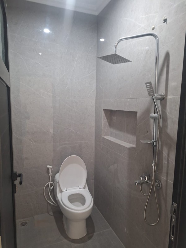 Rumah Bagus di Bintaro Jaya dengan KT 3+1 KM 2+1 Surat SHM.