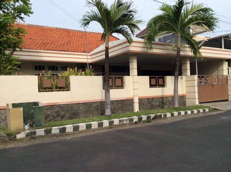 MURAH LUAS  Dijual 325 m2 Rumah YKP Medokan Asri Tengah - Medokan Ayu - Rungkut Surabaya Timur Dekat UPN, Raya Merr, Akses Tol Gunung Anyar, Bandara Juanda