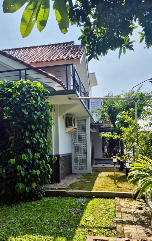 Rumah Siap Huni di Bintaro Jaya Posisi HOOK Surat SHM KT 3+1 dan KM 1+1 @Bintaro Sektor 9