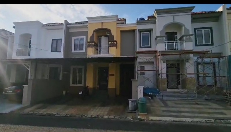 Rumah dua lantai di Perum Citra Garden Cluster Rubby Hill Negeri Olok Gading Teluk Betung Barat, Bandar Lampung (Lampung)
