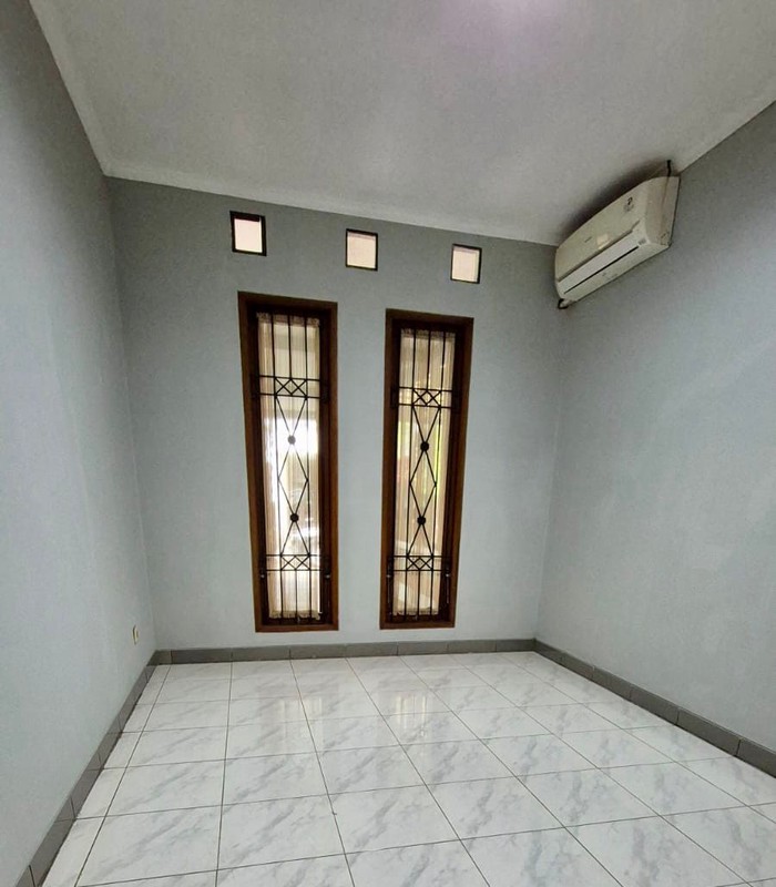 Rumah Siap Huni di Bintaro Jaya Posisi HOOK Surat SHM KT 3+1 dan KM 1+1 @Bintaro Sektor 9