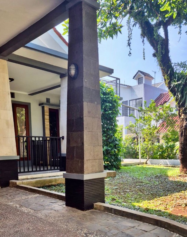 Rumah Siap Huni di Bintaro Jaya Posisi HOOK Surat SHM KT 3+1 dan KM 1+1 @Bintaro Sektor 9